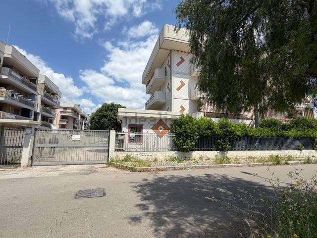 Appartamento in vendita di 125 m² in Via Lago Maggiore
