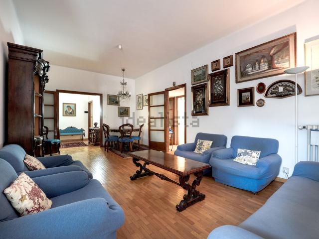 Appartamento in vendita di 125 m² in Via Liberta, 28