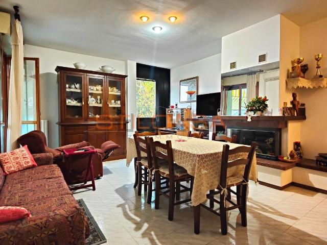 Appartamento in vendita di 125 m² in Via Monte Amiata, 32