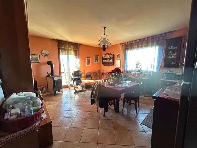 Appartamento in vendita di 125 m² in Via Morere, 22