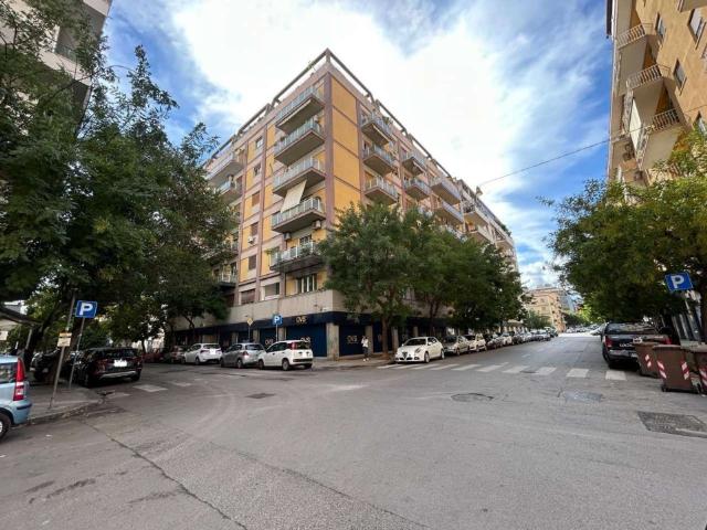 Appartamento in vendita di 125 m² in Via Maggiore Pietro Toselli