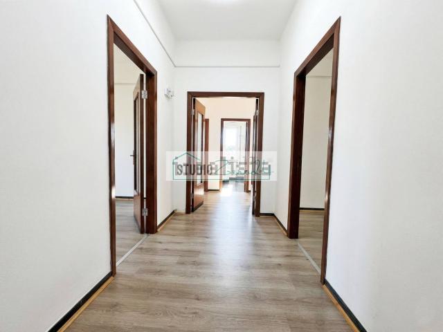 Appartamento in vendita di 125 m² in Via Marina Vecchia