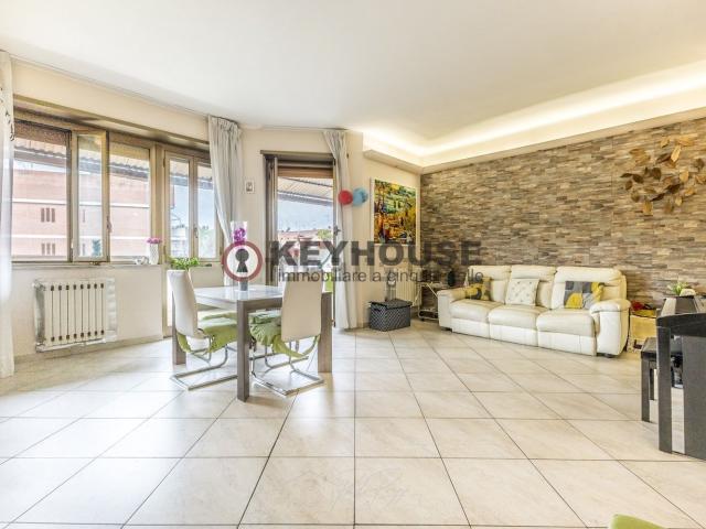 Appartamento in vendita di 125 m² in Via Mario Mona