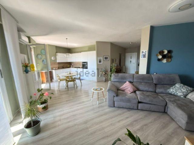 Appartamento in vendita di 125 m² in Via Massetana