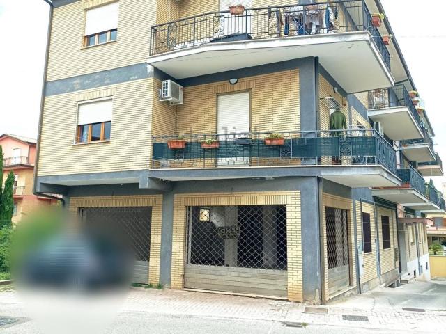 Appartamento in vendita di 125 m² in Via Napoli, 6