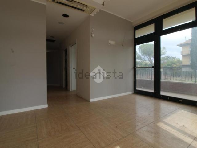 Appartamento in vendita di 125 m² in Via Salaria, 211