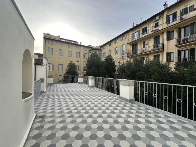 Appartamento in vendita di 125 m² in Via Santa Caterina D&apos Alessandria