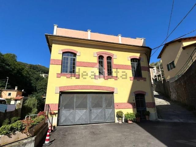Appartamento in vendita di 125 m² in Via Scaglia