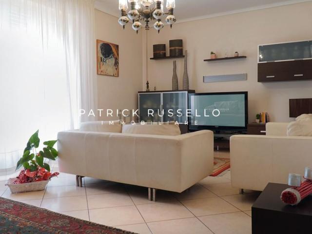 Appartamento in vendita di 125 m² in Via Seneca, 2