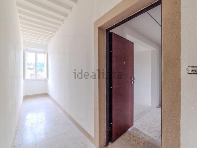 Appartamento in vendita di 125 m² in Via Senese, 150