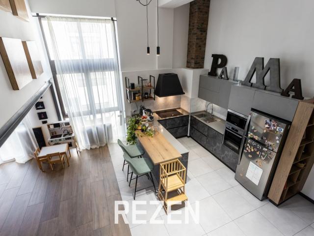 Appartamento in vendita di 125 m² in Via Pompeo Mariani, 6