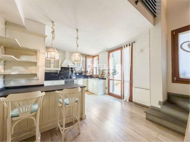 Appartamento in vendita di 125 m² in Via Pier Fortunato Calvi, 35