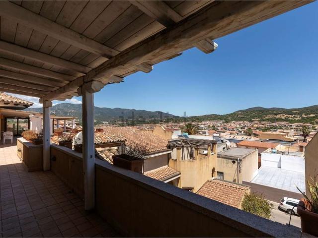 Appartamento in vendita di 125 m² in Via Roma, 23