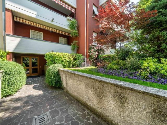 Appartamento in vendita di 125 m² in Via Remo Bertani, 1