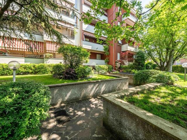 Appartamento in vendita di 125 m² in Via Remo Bertani, 1