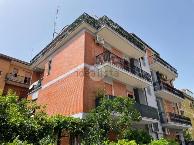 Appartamento in vendita di 125 m² in Via Taddeo Crivelli, 50
