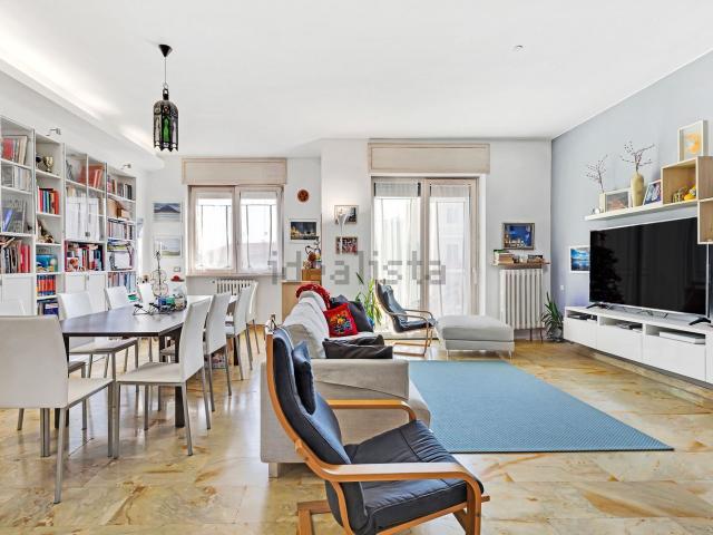 Appartamento in vendita di 125 m² in Via Teodosio, 83