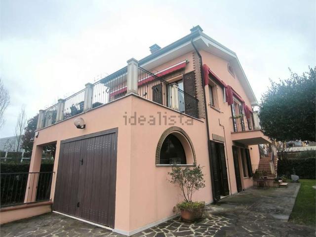 Appartamento in vendita di 125 m² in Via Turchetta