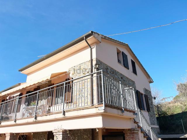 Appartamento in vendita di 125 m² in Via U. Bassi