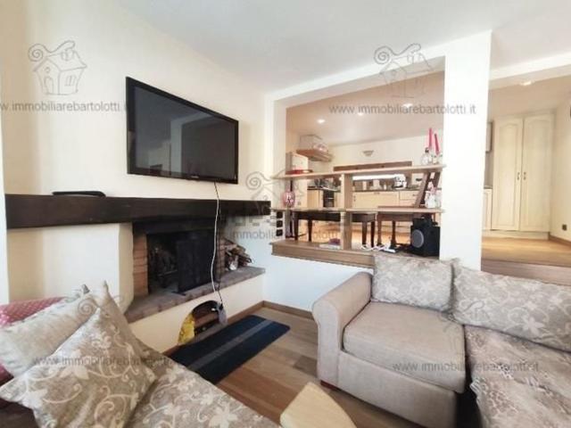 Appartamento in vendita di 125 m² in Via Uccelliera, 143