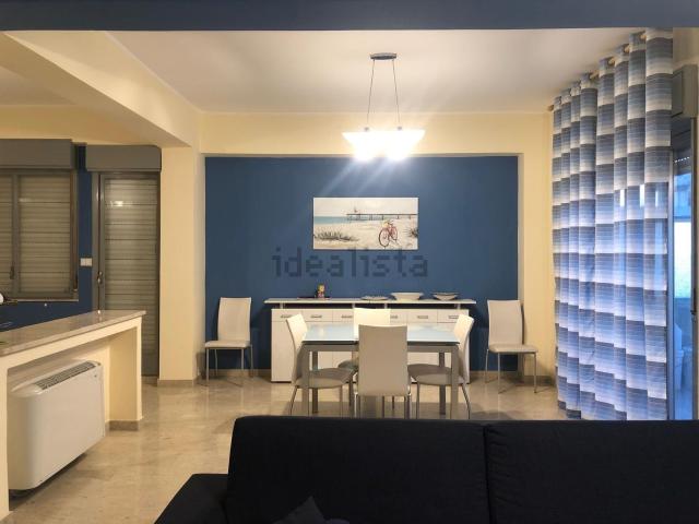 Appartamento in vendita di 125 m² in Via Ugo di Sant&apos Onofrio, 25