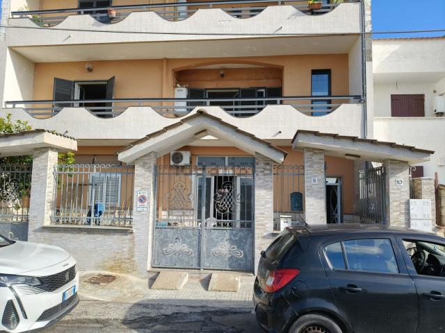 Appartamento in vendita di 125 m² in Via Ugo Foscolo, 10