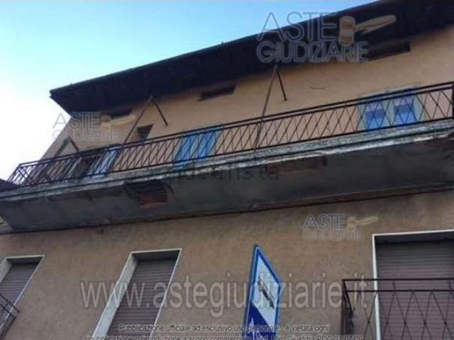 Appartamento in vendita di 125 m² in Via Valcamonica, 45