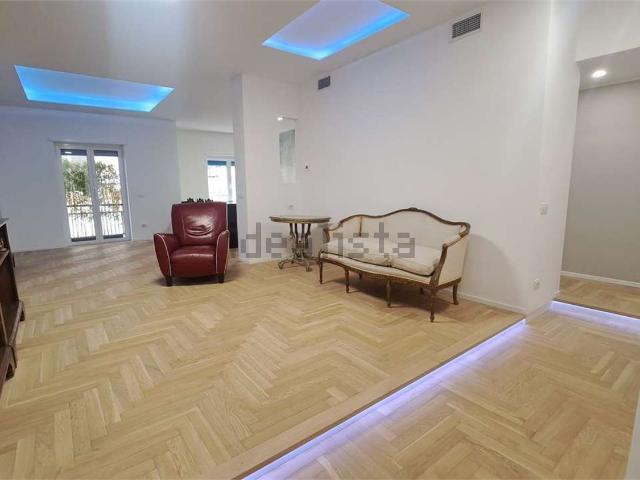 Appartamento in vendita di 125 m² in Via Varrone