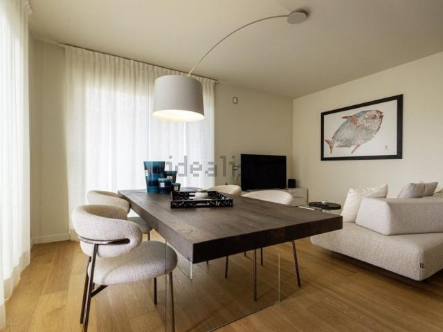 Appartamento in vendita di 125 m² in Via Vittorio Veneto, 27