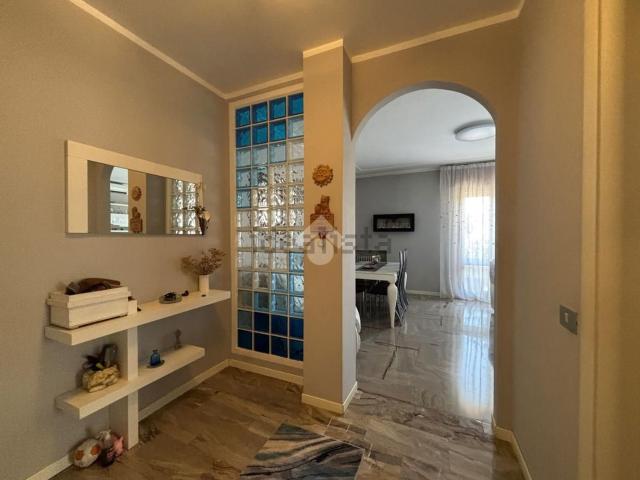 Appartamento in vendita di 125 m² in Via Villa Laura, 3020