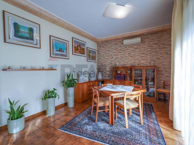Appartamento in vendita di 125 m² in Via XXV Aprile, 2