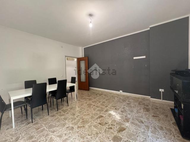 Appartamento in vendita di 125 m² in Viale A. Gramsci, 371
