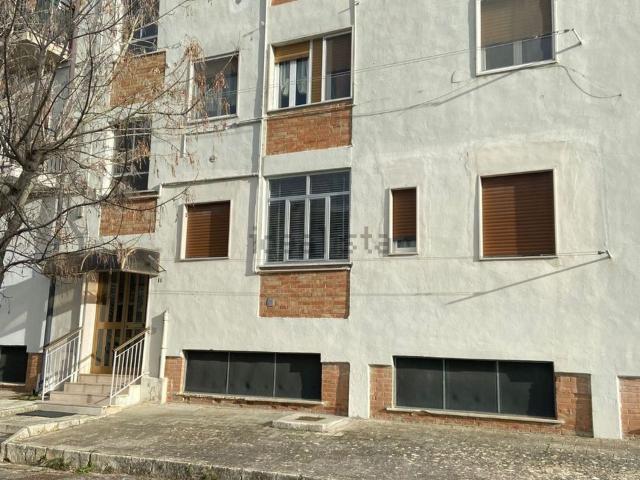 Appartamento in vendita di 125 m² in Viale del Geranio, 11
