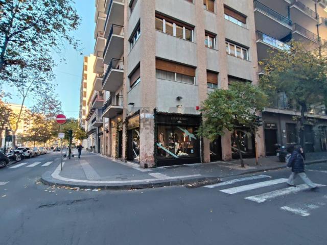 Appartamento in vendita di 125 m² in Viale della Libertà, 176