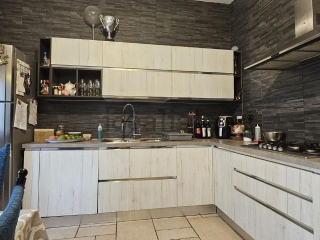 Appartamento in vendita di 125 m² in Viale delle Medaglie D&apos Oro