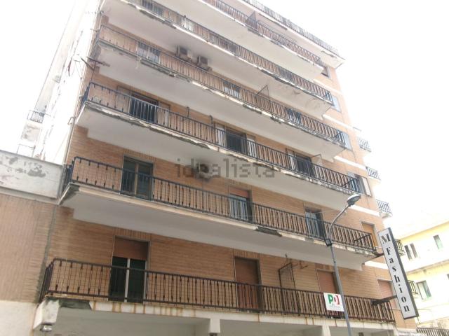 Appartamento in vendita di 125 m² in Viale Emilio Mannarino, 10