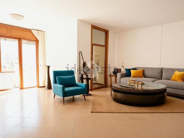 Appartamento in vendita di 125 m² in Viale Frosinone, 26
