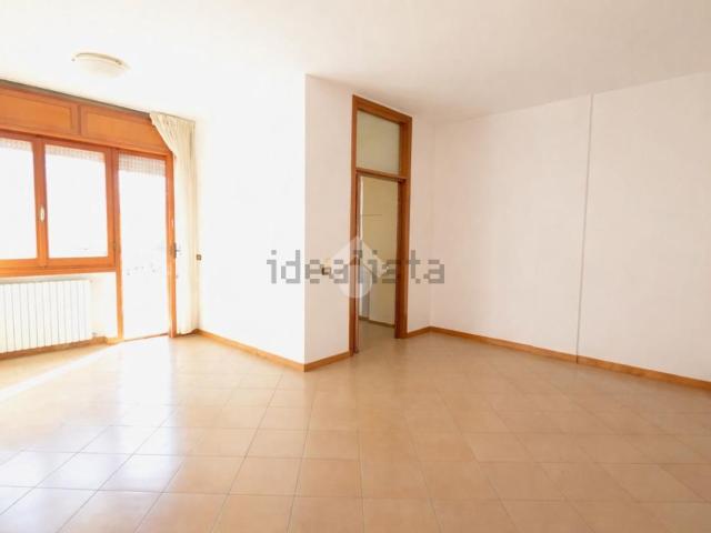 Appartamento in vendita di 125 m² in Viale Frosinone, 26