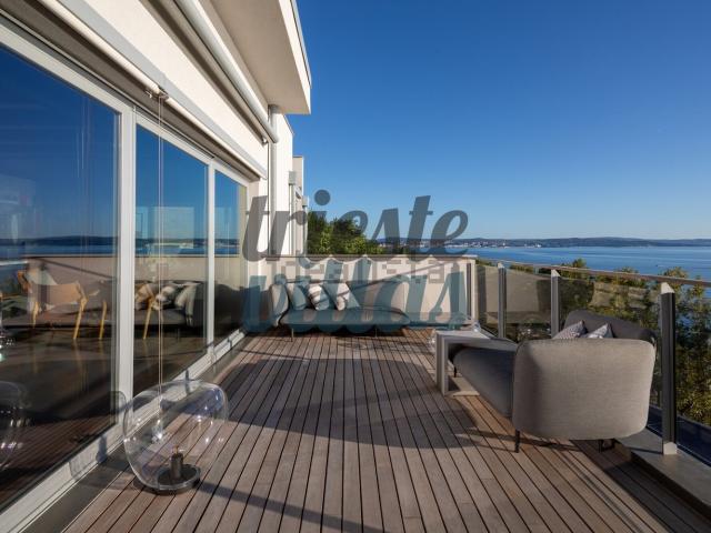 Appartamento in vendita di 125 m² in Viale Miramare, 287