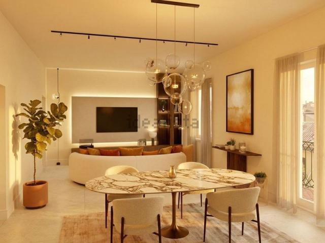 Appartamento in vendita di 125 m² in Viale Spolverini, 87