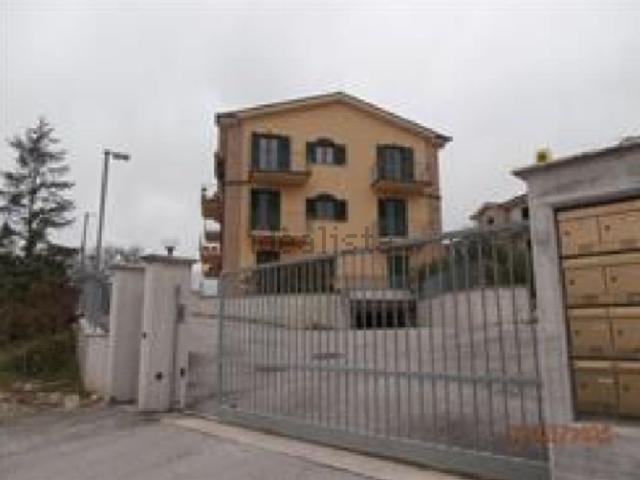 Appartamento in vendita di 125 m² in Contrada Palombara