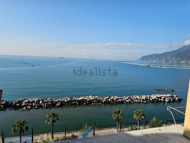 Appartamento in vendita di 125 m² in Lungomare Trieste, 112