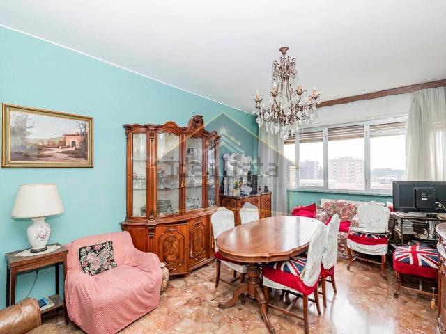 Appartamento in vendita di 125 m² in Piazza Giuseppe di Vittorio, 2
