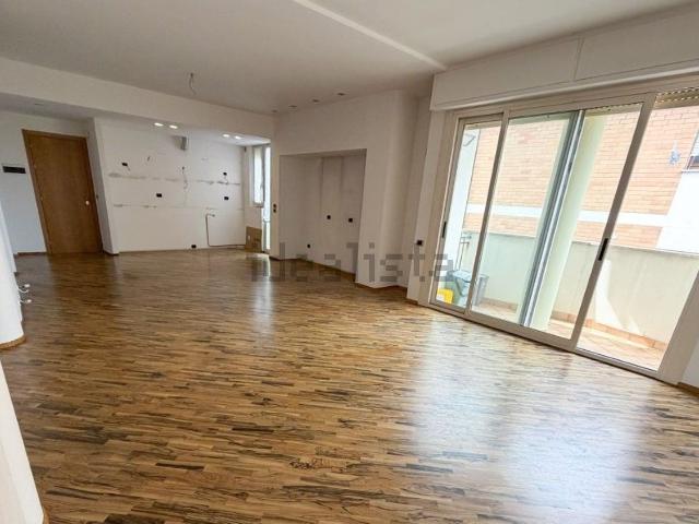 Appartamento in vendita di 125 m² in Piazza Dante Alighieri, 3