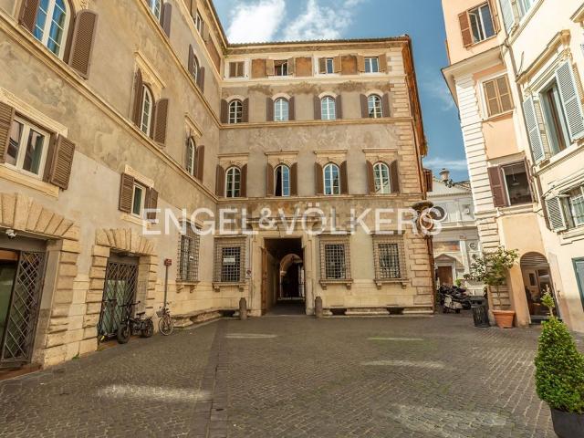 Appartamento in vendita di 125 m² in Piazza de&apos  Ricci