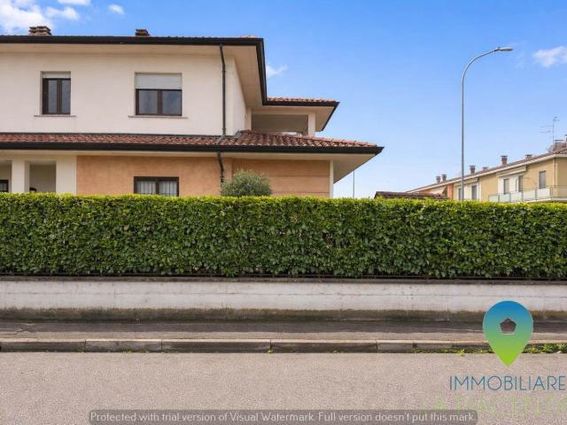 Appartamento in vendita di 125 m² in Strada della Viggioletta, 13