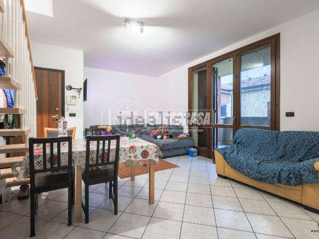 Appartamento in vendita di 125 m² in Strada Statale 9 Via Emilia