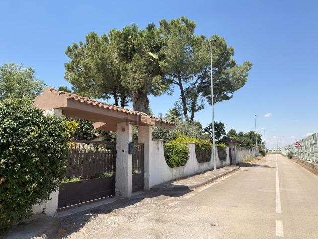 Appartamento in vendita di 125 m² in Strada statale 16 adriatica orts