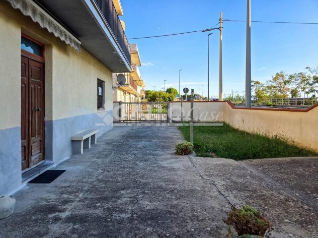 Appartamento in vendita di 125 m² in Strada Statale 18 Tirrena Inferiore