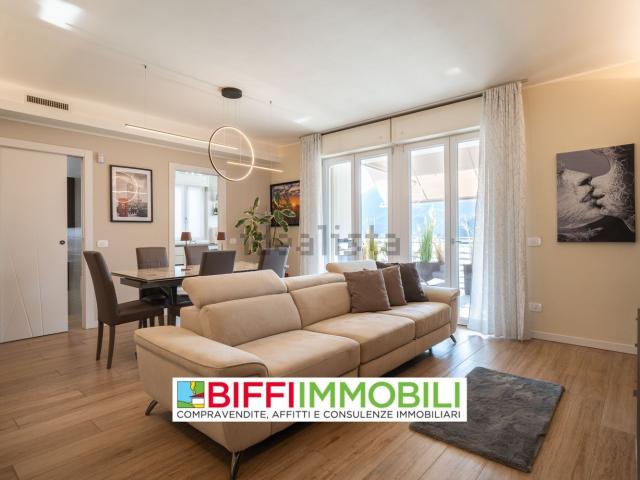 Appartamento in vendita di 126 m² in Via Caduti Lecchesi a Fossoli